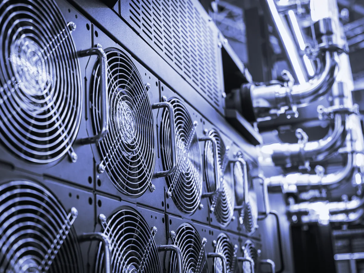 Ventiladores de refrigeración de los servidores de un centro de datos